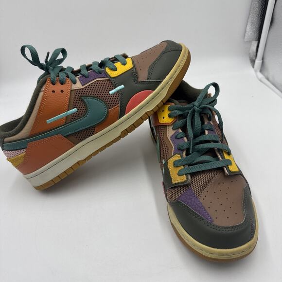 Size 9.5 - Nike Dunk Low Scrap - DB0500-200 BS795 - Picture 1 of 8